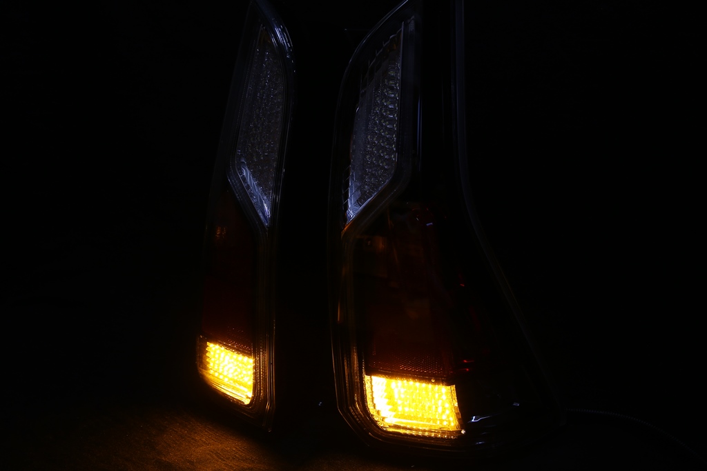 C27 セレナ ライダー LED加工 シーケンシャルウインカー テールランプ